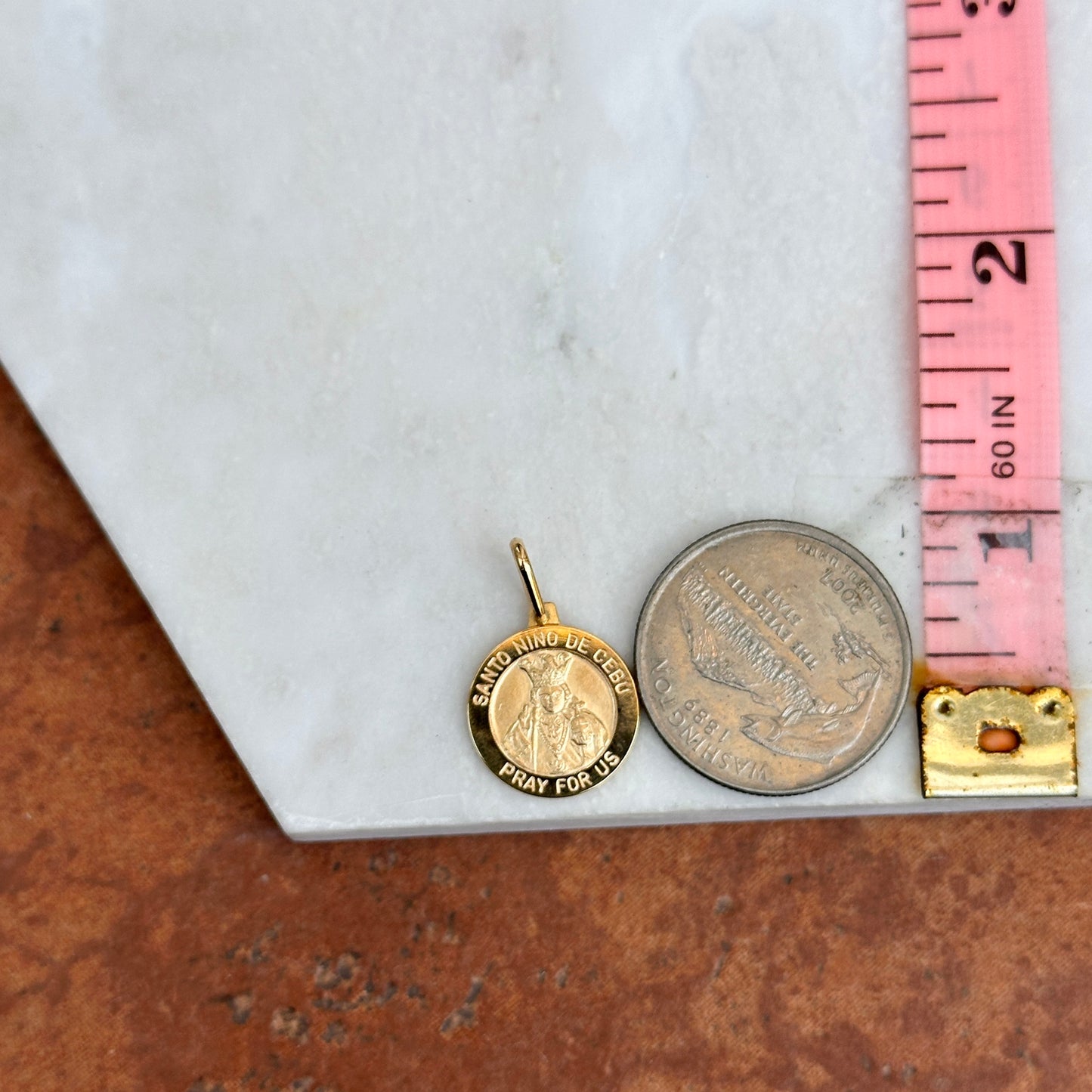 14KT Yellow Gold St Nino Round Medal Pendant Charm 15mm