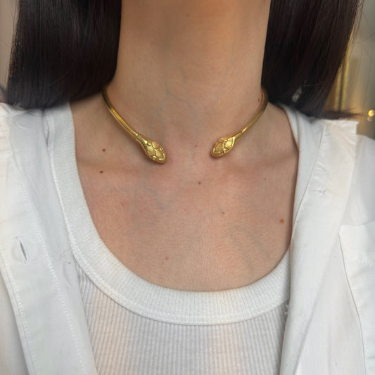 Estate 18KT Yellow Gold Detailed Snake Open Collar Necklace