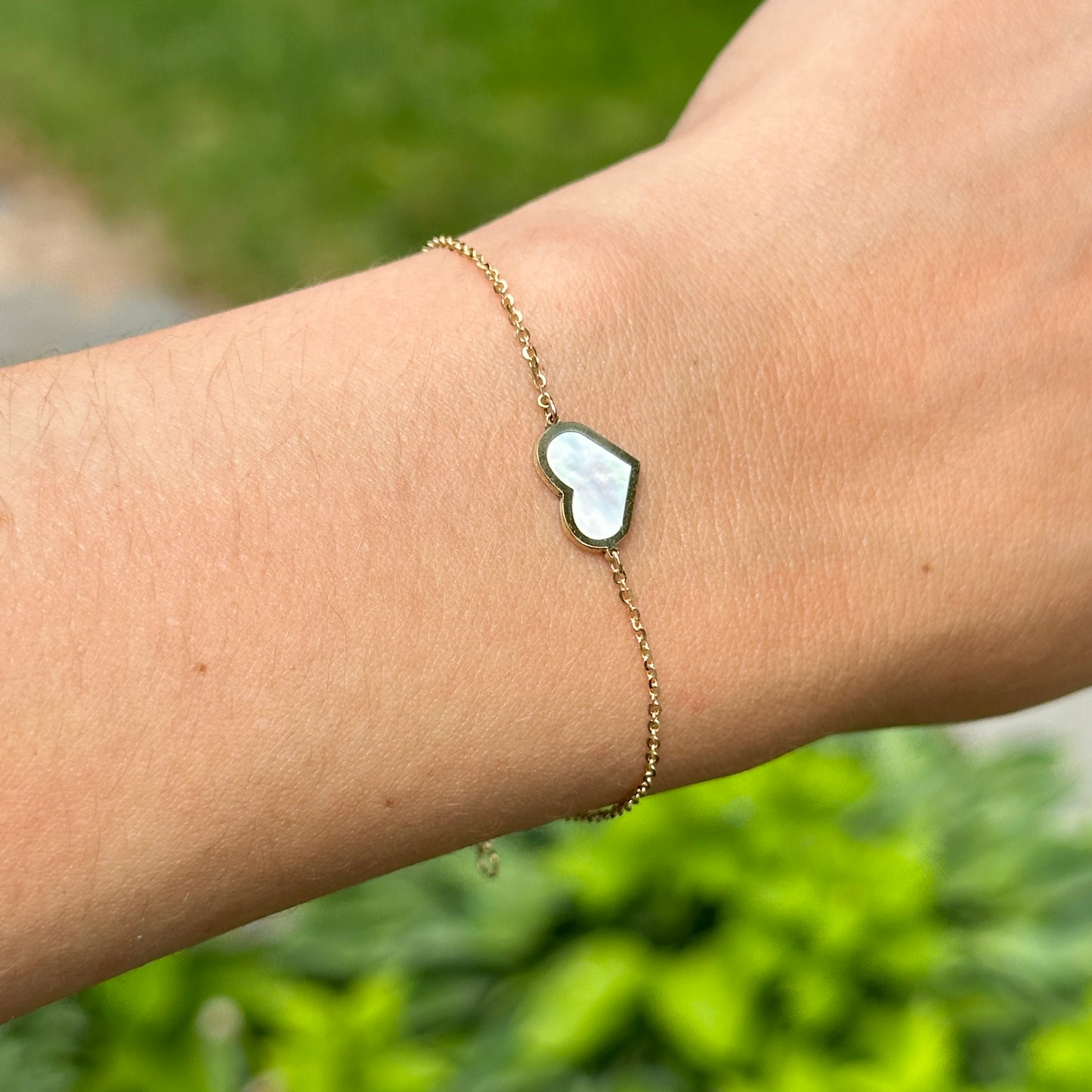 14KT Yellow Gold Genuine Mother of Pearl Heart Station Chain Bracelet