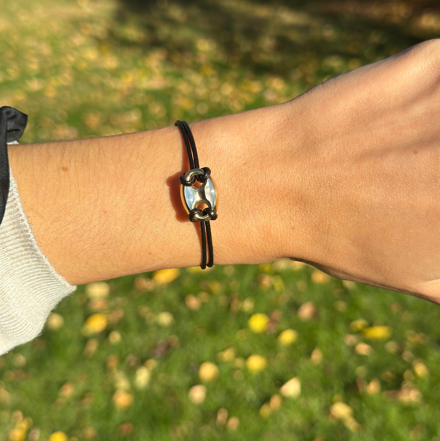 14KT Yellow Gold Puffed Mariner Mother of Pearl Link Black Leather Bracelet 6.5"