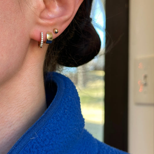 14KT Yellow Gold .16 CT Diamond Round Huggie Hoop Earrings 11mm