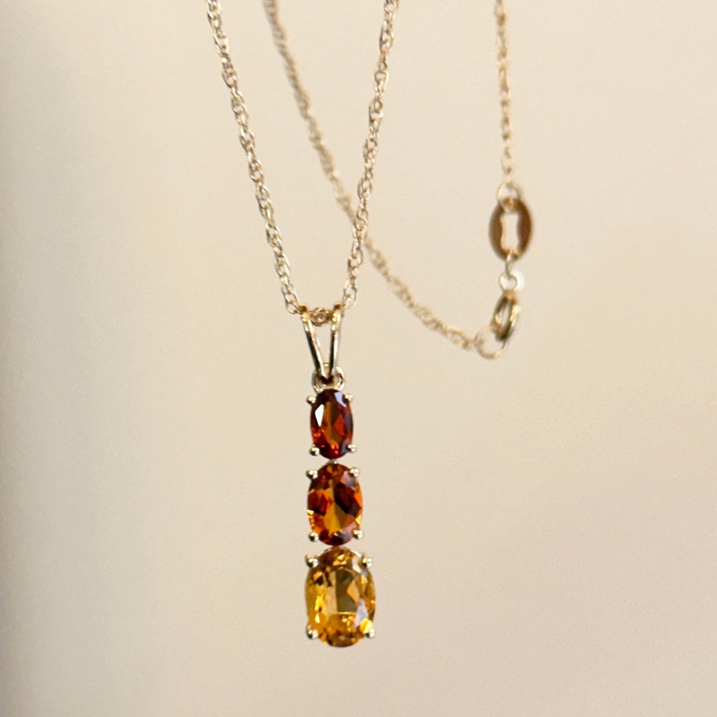 14KT Yellow Gold Graduated Citrine Pendant Chain Necklace