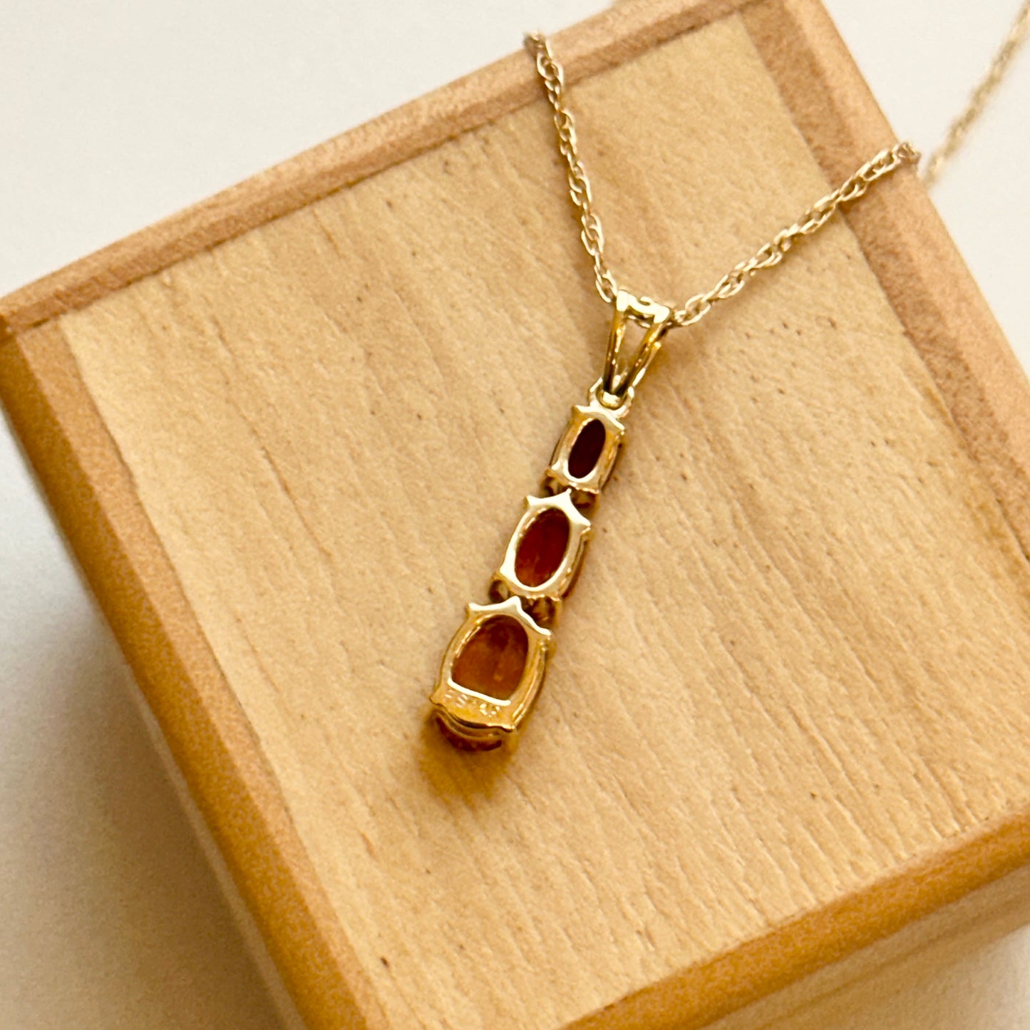 14KT Yellow Gold Graduated Citrine Pendant Chain Necklace