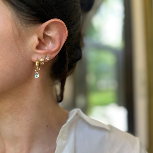 Estate 10KT Yellow Gold Light Blue Topaz Teardrop Earrings Charms