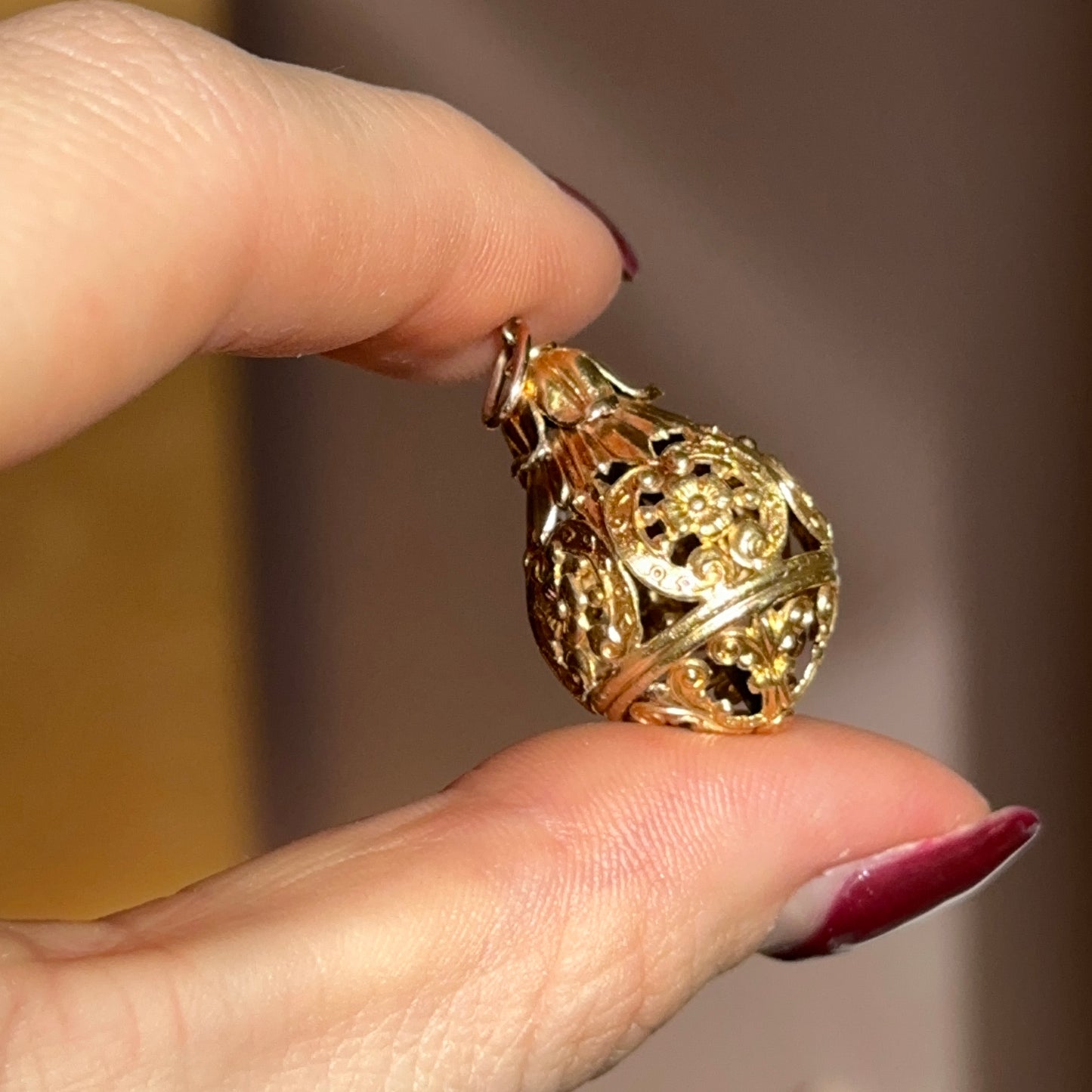 Estate 14KT Yellow Gold Byzantine Filigree Teardrop Pendant 066
