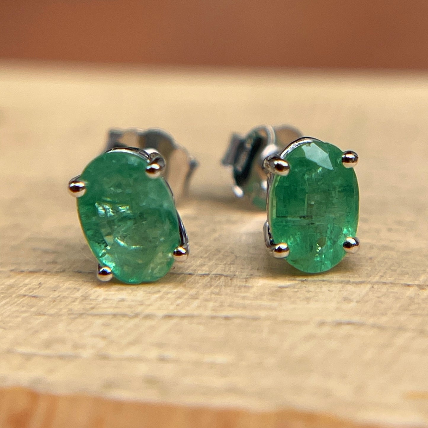 14KT White Gold Oval 1.00 CT Colombian Emerald Stud Earrings