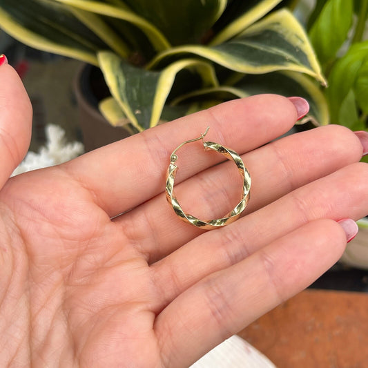 10KT Yellow Gold Twisted Tube Hoop Earrings 26mm