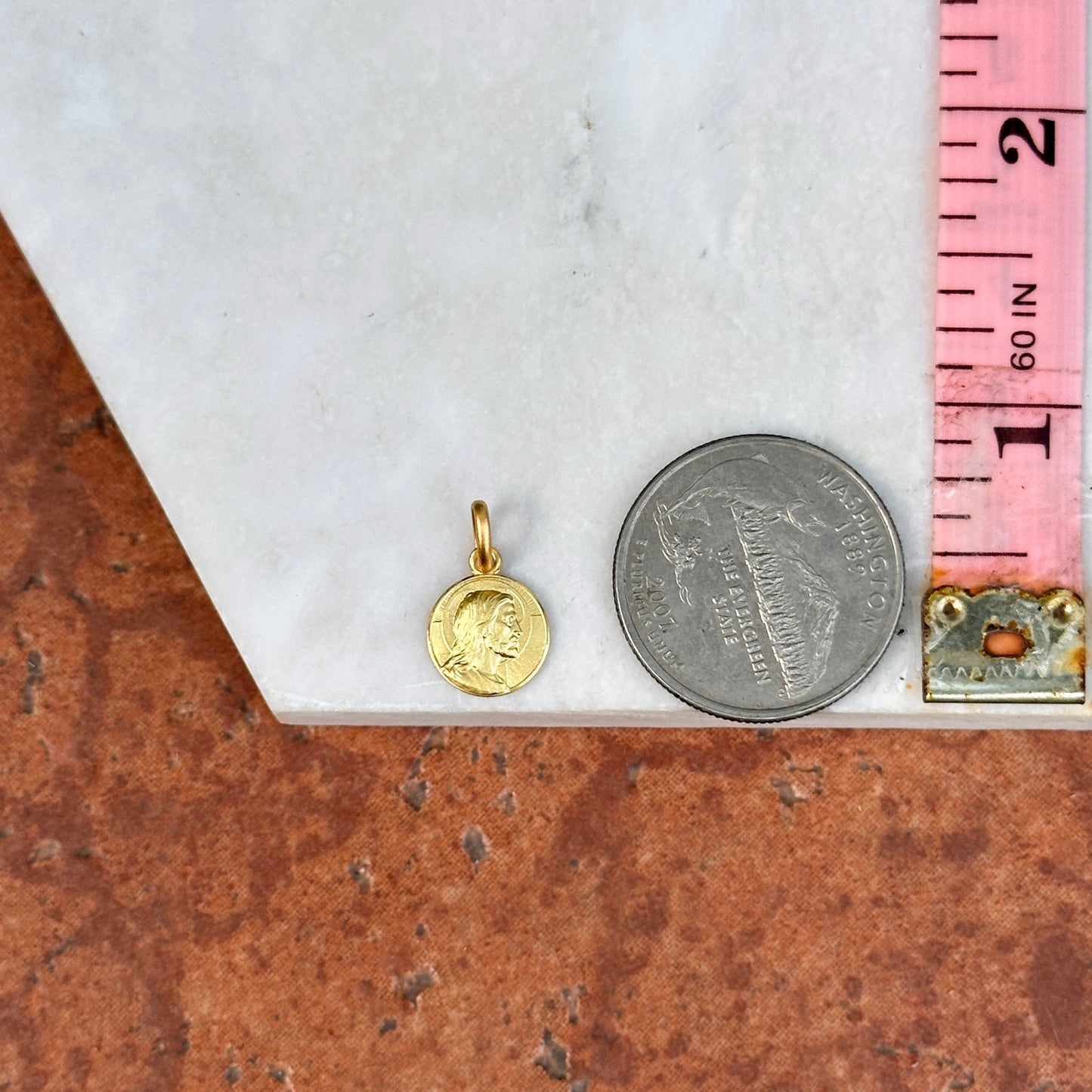 14KT Yellow Gold Christ the Redeemer Matte Medal Pendant Charm 10mm