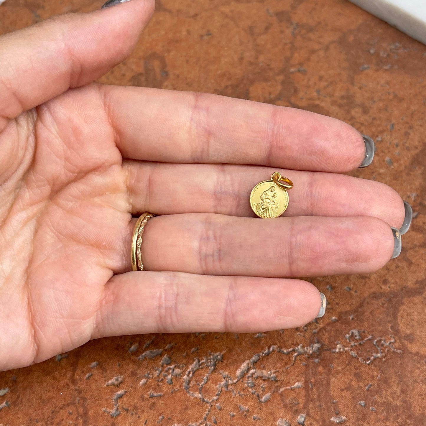 14KT Yellow Gold Matte St Anna Medal Pendant Charm 10mm