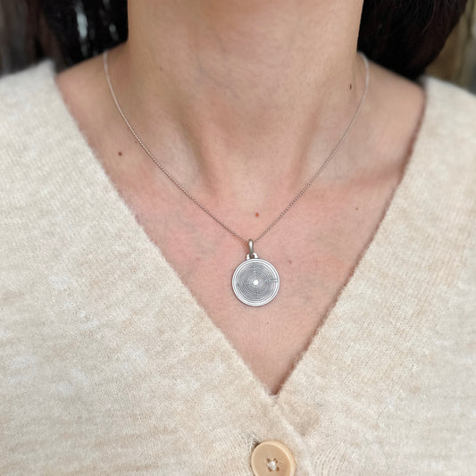 Sterling Silver Greek Labyrinth Round Medal Pendant 21mm