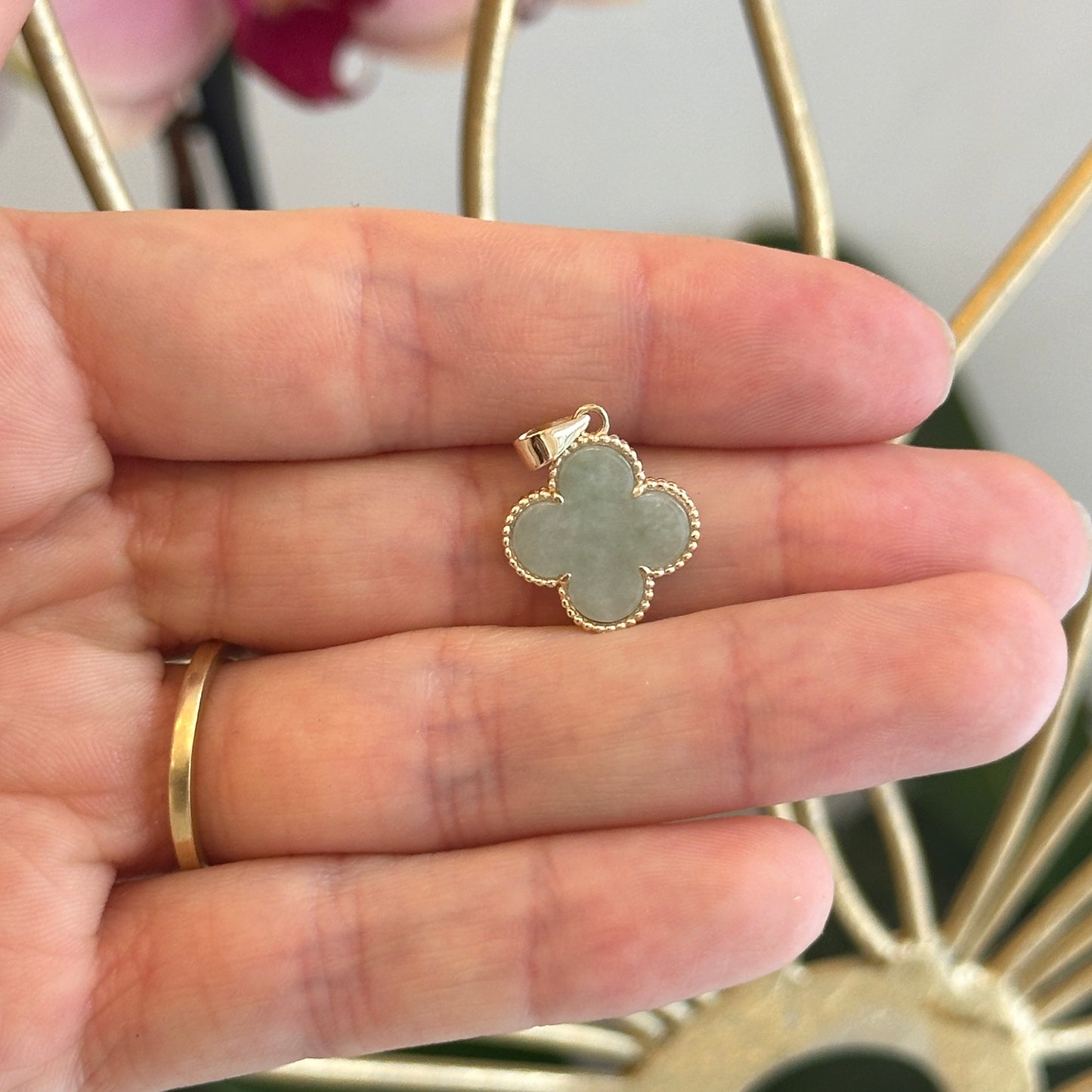 14KT Yellow Gold Celadon Jade Clover Pendant Charm 15mm