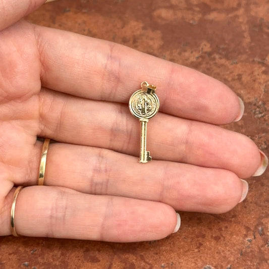 14KT Yellow Gold Solid St Benedict Patron Key Medal Pendant 23mm
