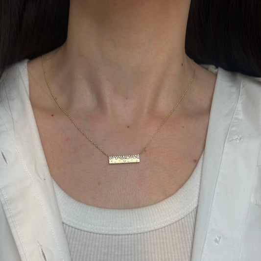 Estate 14KT Yellow Gold Matte Rectangle Bar Diamond Pendant Chain Necklace