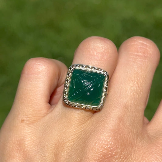 Estate 14KT Yellow Gold Carved Green Onyx Bezel Ring
