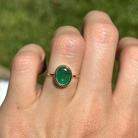 14KT Yellow Gold Oval Emerald Bezel Set Solitaire Ring