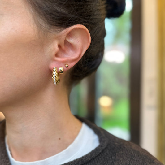 Estate 14KT Yellow Gold Mid Century Bark Matte & Diamond Oval Hoop Earrings