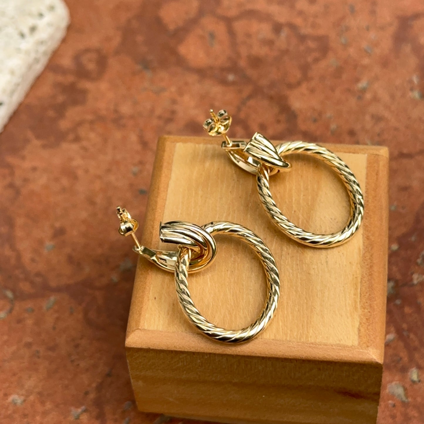 10KT Yellow Gold Ribbed Oval Door Knocker Post Dangle Earrings