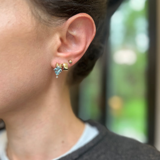 Estate 14KT Yellow Gold Blue Aquamarine + Diamond Earrings