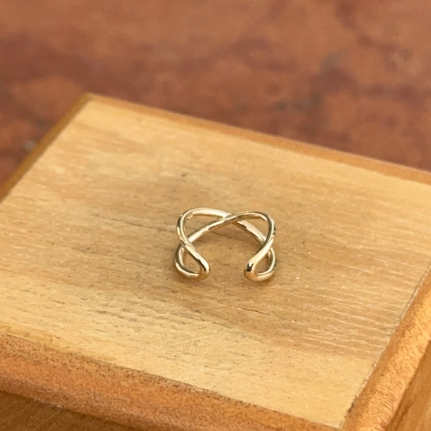 14KT Yellow Gold Shiny Criss Cross Single Ear Cuff 9.5mm