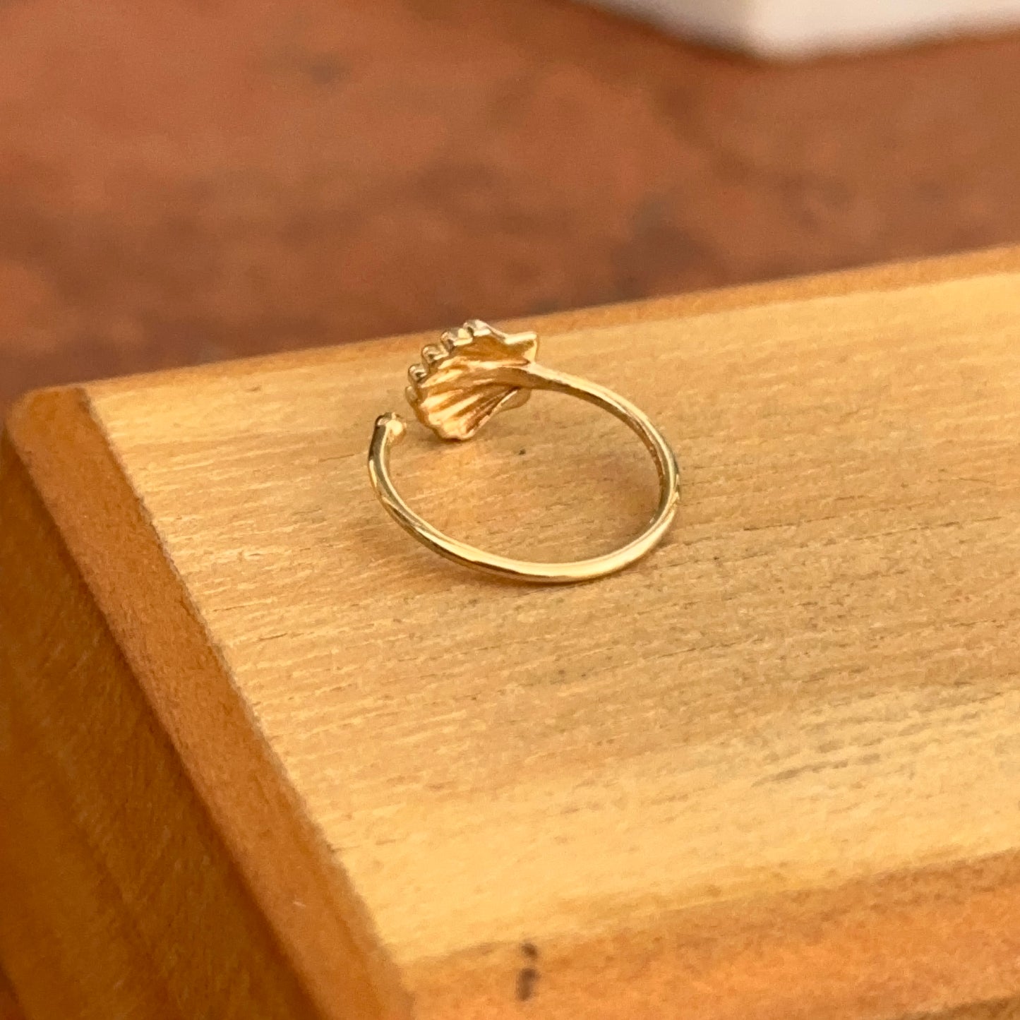 14KT Yellow Gold Shiny 20 Gauge Scallop Shell Nose Ring/ Ear Cuff