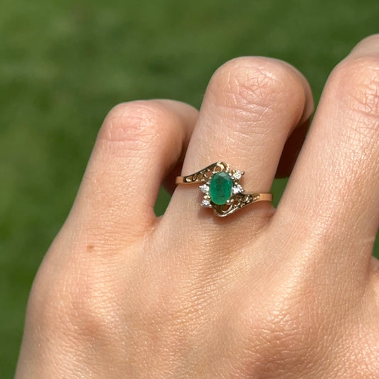 Estate 14KT Yellow Gold Oval Emerald + Round Diamond Ring