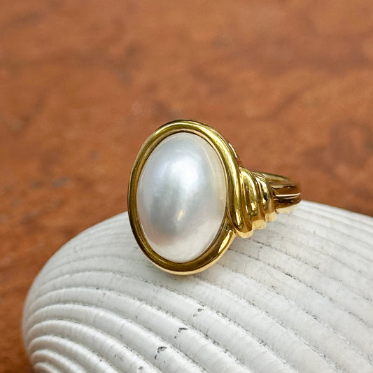 Estate 18KT Yellow Gold Oval Bezel Mabe Pearl Ring