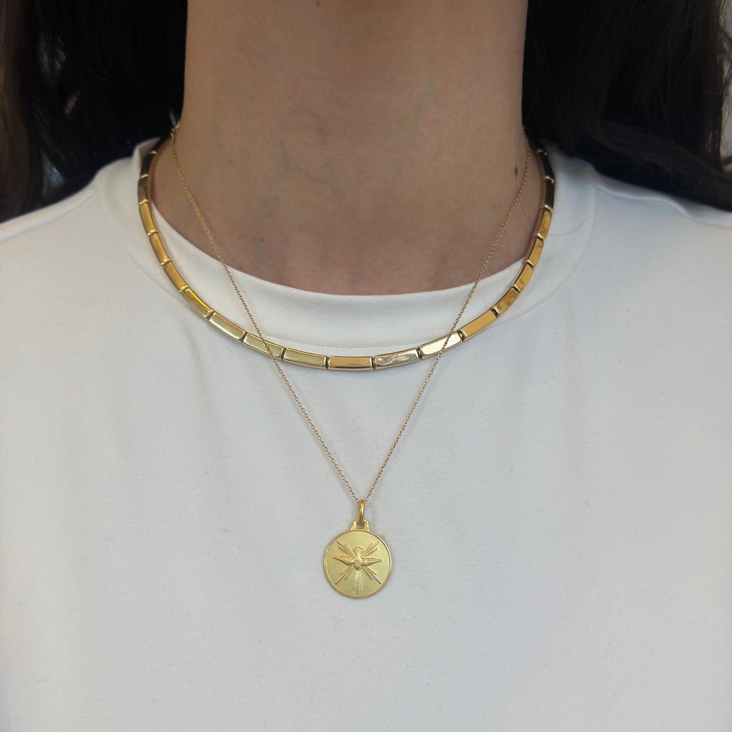 14KT Yellow Gold Holy Spirit Round Medal Pendant 18mm