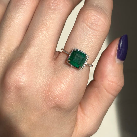 Estate 14KT Yellow Gold Square Emerald + Diamond Halo Ring Size 7.25