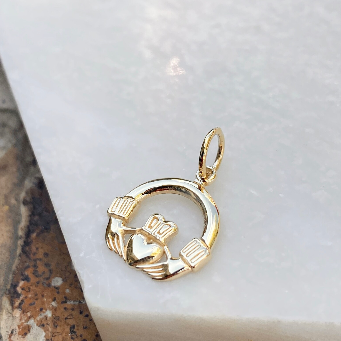 10KT Yellow Gold Claddagh Pendant Charm