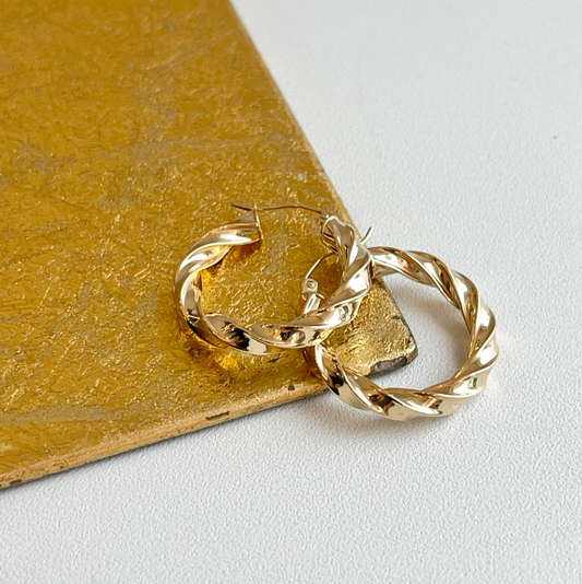 14KT Yellow Gold Twisted Tube Round Hoop Earrings 26mm