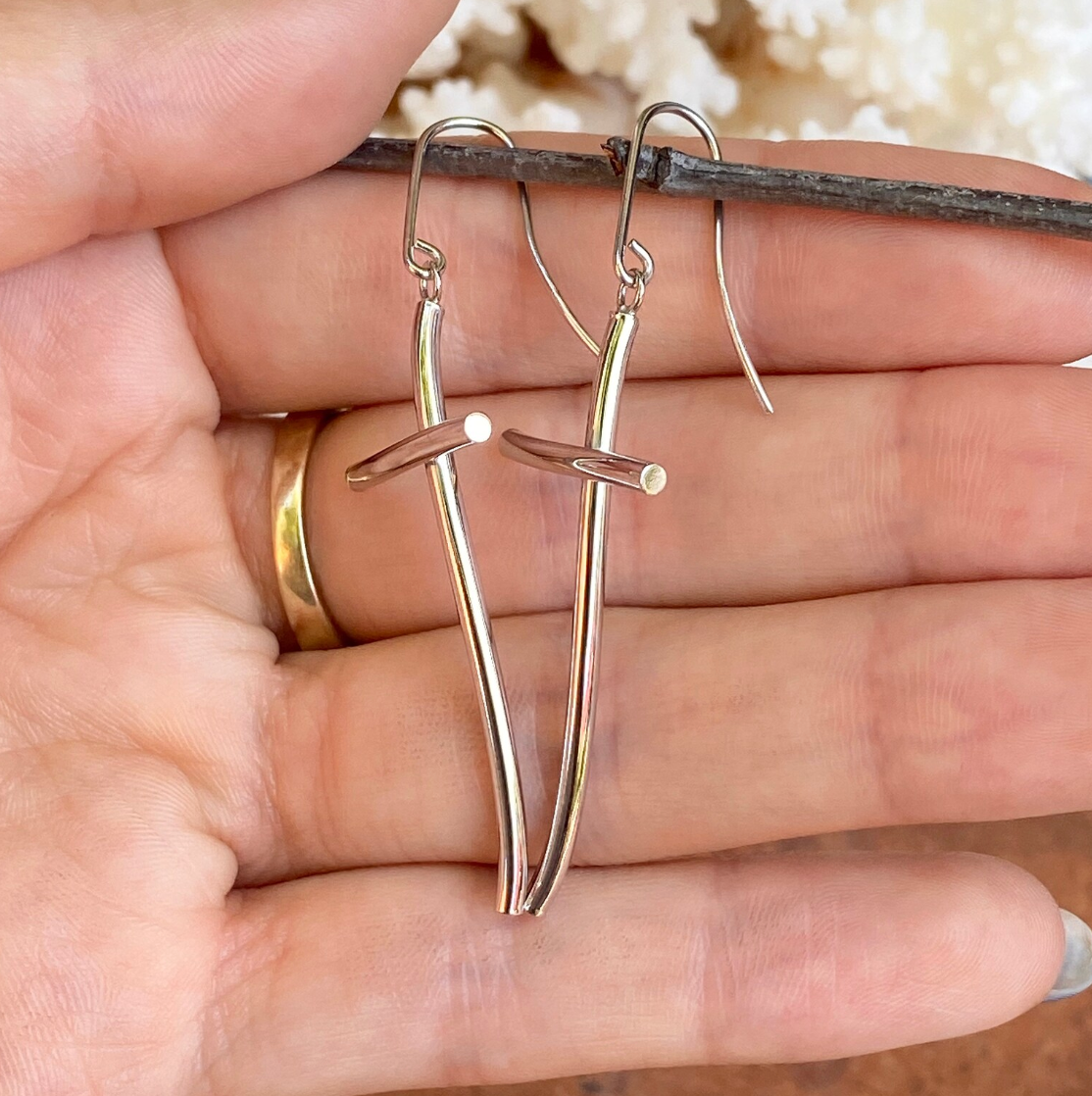 14KT White Gold Curved Cross Dangle Earrings