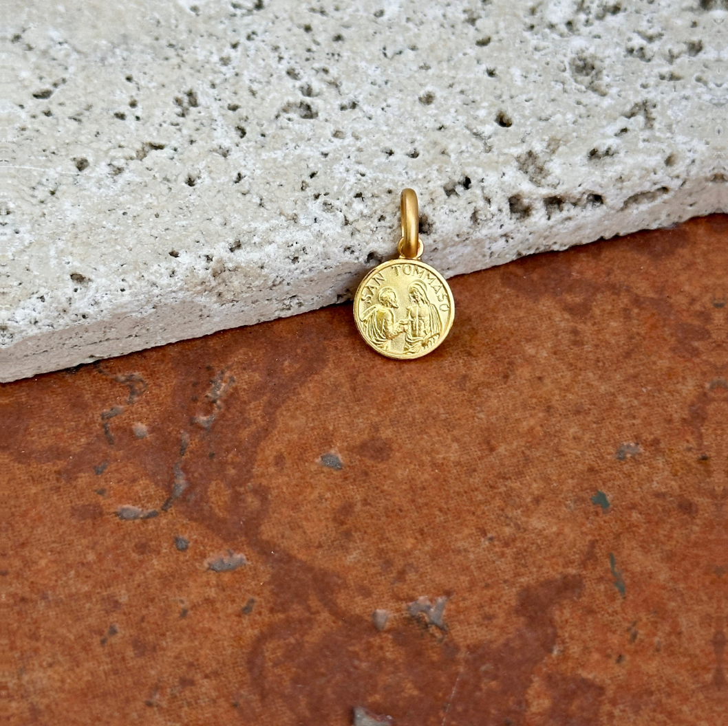 14KT Yellow Gold St Thomas Matte Medal Pendant Charm 10mm