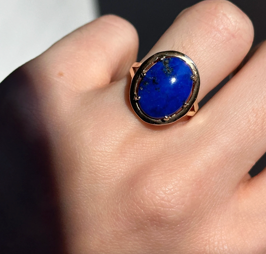Estate 14KT Yellow Gold Oval Cabochon Lapis Lazuli Ring