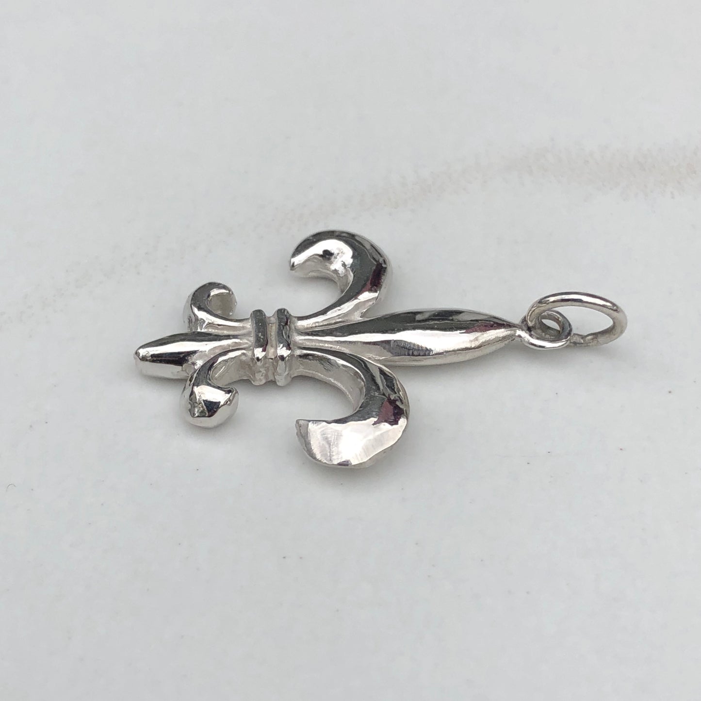 14KT White Gold Fleur de Lis Solid Pendant Charm, 14KT White Gold Fleur de Lis Solid Pendant Charm - Legacy Saint Jewelry