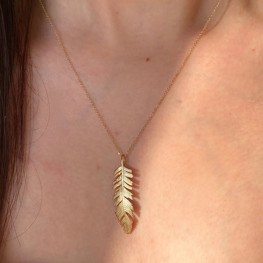 14KT Yellow Gold Detailed Feather Pendant Chain Necklace, 14KT Yellow Gold Detailed Feather Pendant Chain Necklace - Legacy Saint Jewelry