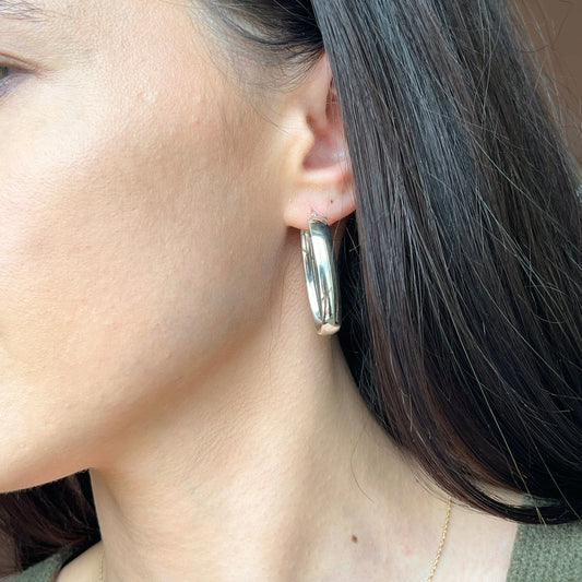 14KT White Gold Polished 6mm Oval Hoop Earrings 31mm