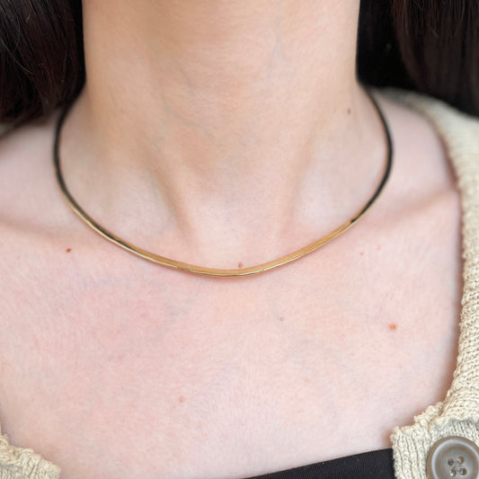 Estate 14KT Yellow Gold Hammered + Matte V Dip Collar Necklace