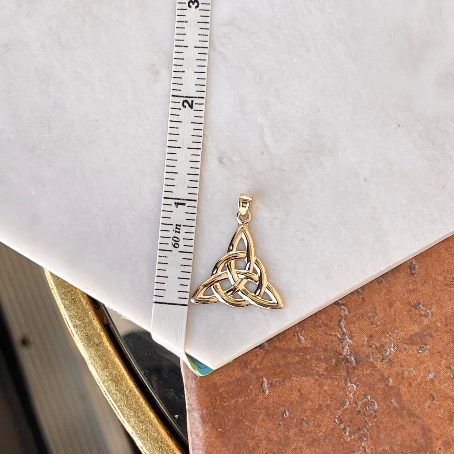10KT Yellow Gold Celtic Trinity Eternity Knot Pendant 30mm