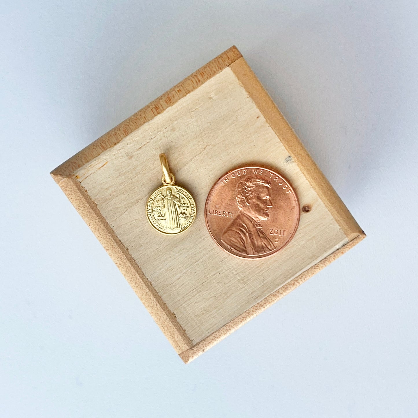 14KT Yellow Gold St Benedict Round Matte Medal Pendant Charm 10mm - LSJ