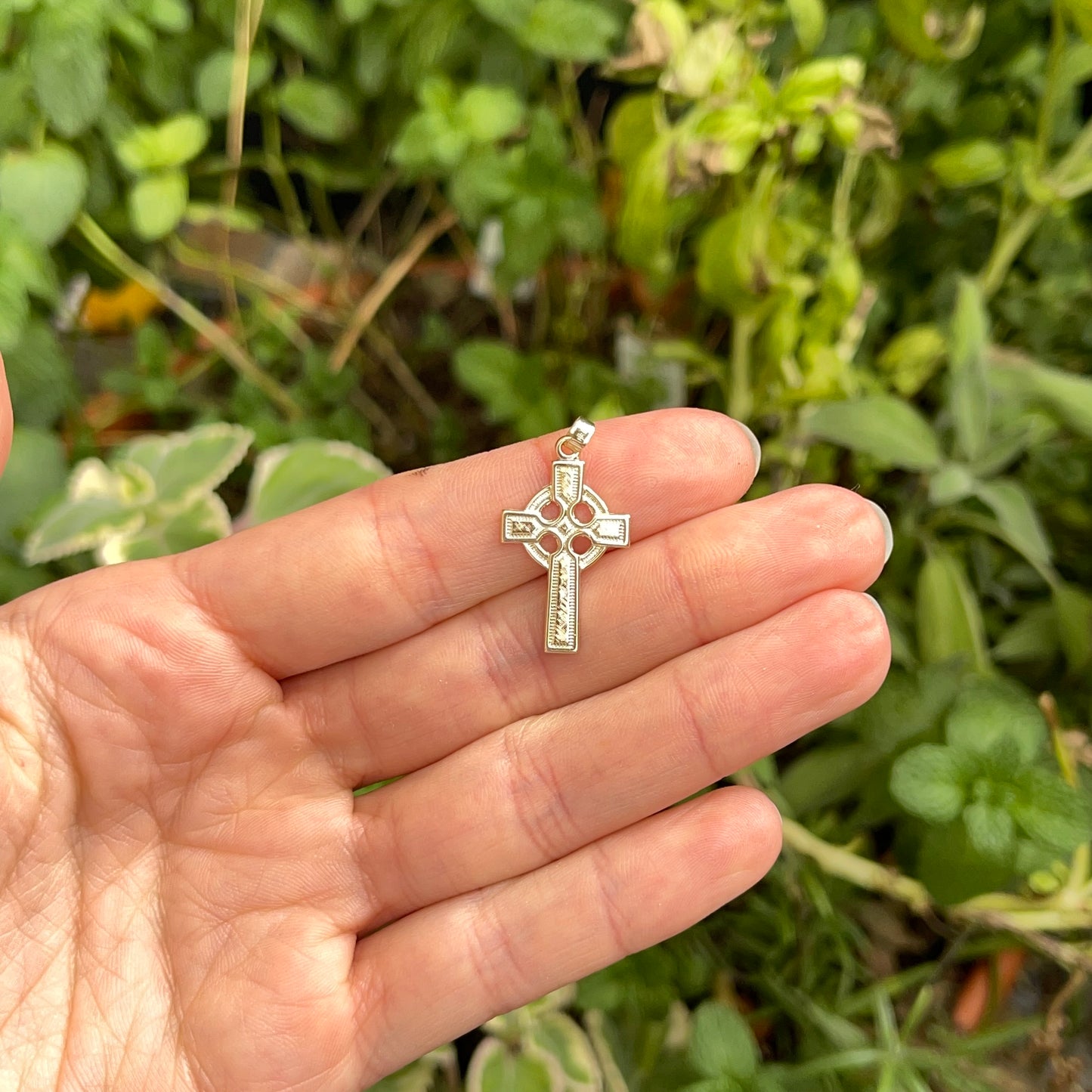 14KT Yellow Gold Matte Celtic Cross Eternity Circle Pendant 33mm
