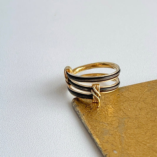 Estate 18KT Yellow Gold Black Elephant Hair Triple Strand Ring