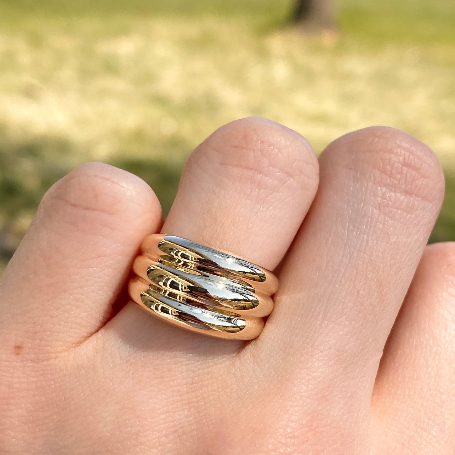 14KT Yellow Gold Polished Ribbed Dome Cigar Band Ring, 14KT Yellow Gold Polished Ribbed Dome Cigar Band Ring - Legacy Saint Jewelry