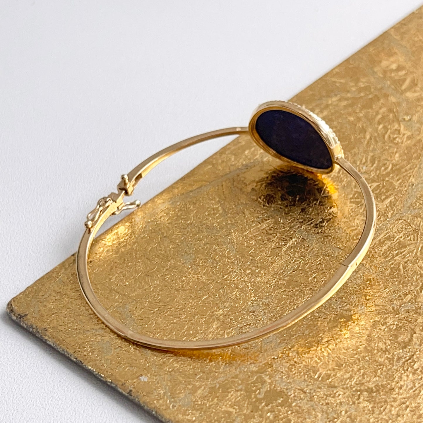 Estate 14KT Yellow Gold Oval Lapis Diamond Halo Bangle Bracelet