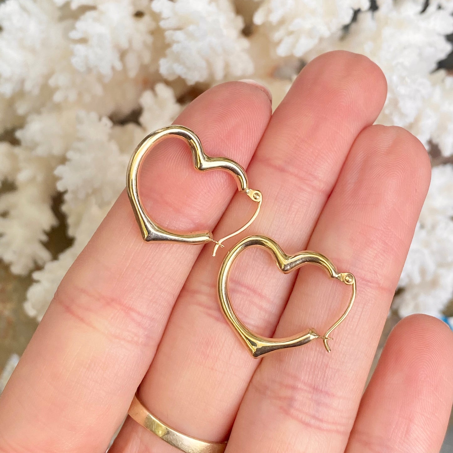 10KT Yellow Gold Medium Open Heart Hoop Earrings