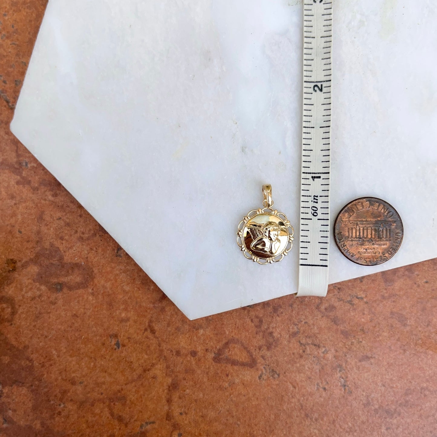 14KT Yellow Gold Scalloped Edge Round Cherub Pendant