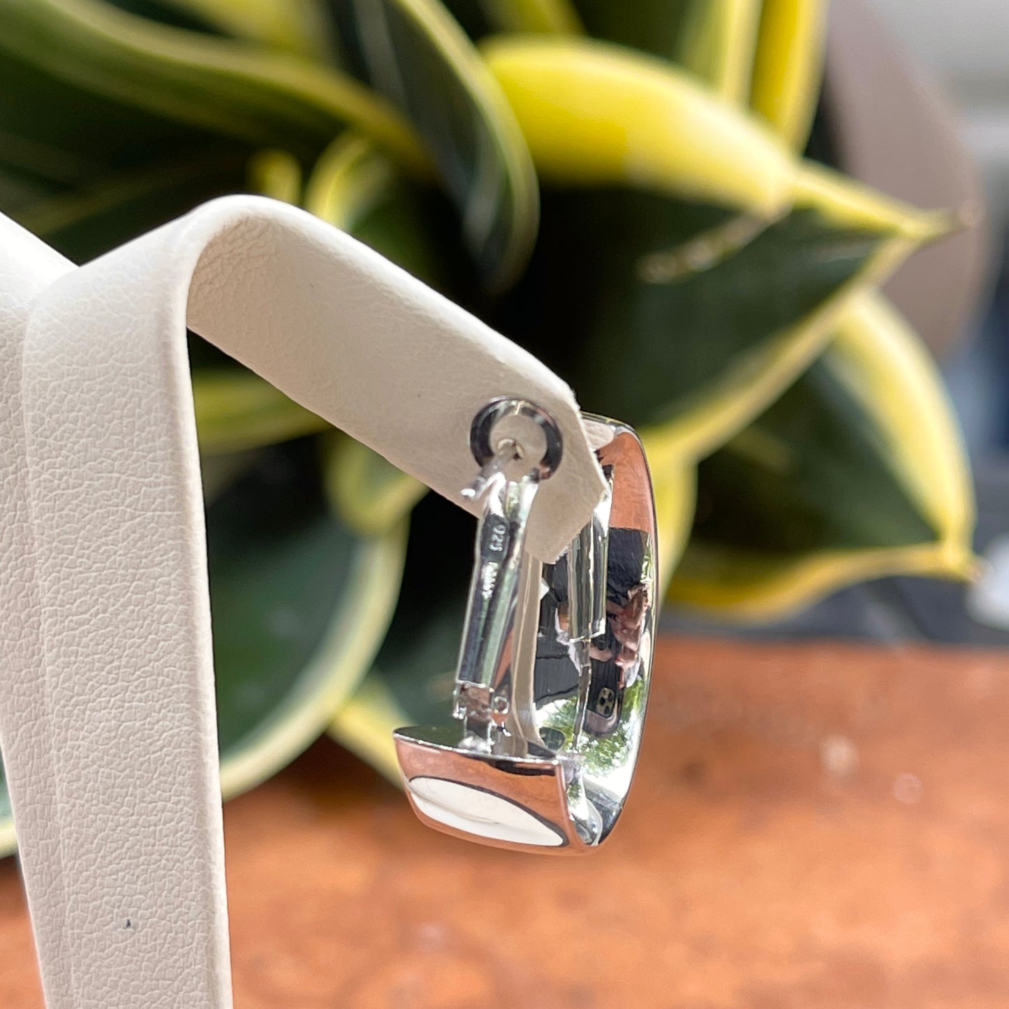 Sterling Silver Polished Omega Back Oval Hoop Earrings 20mm