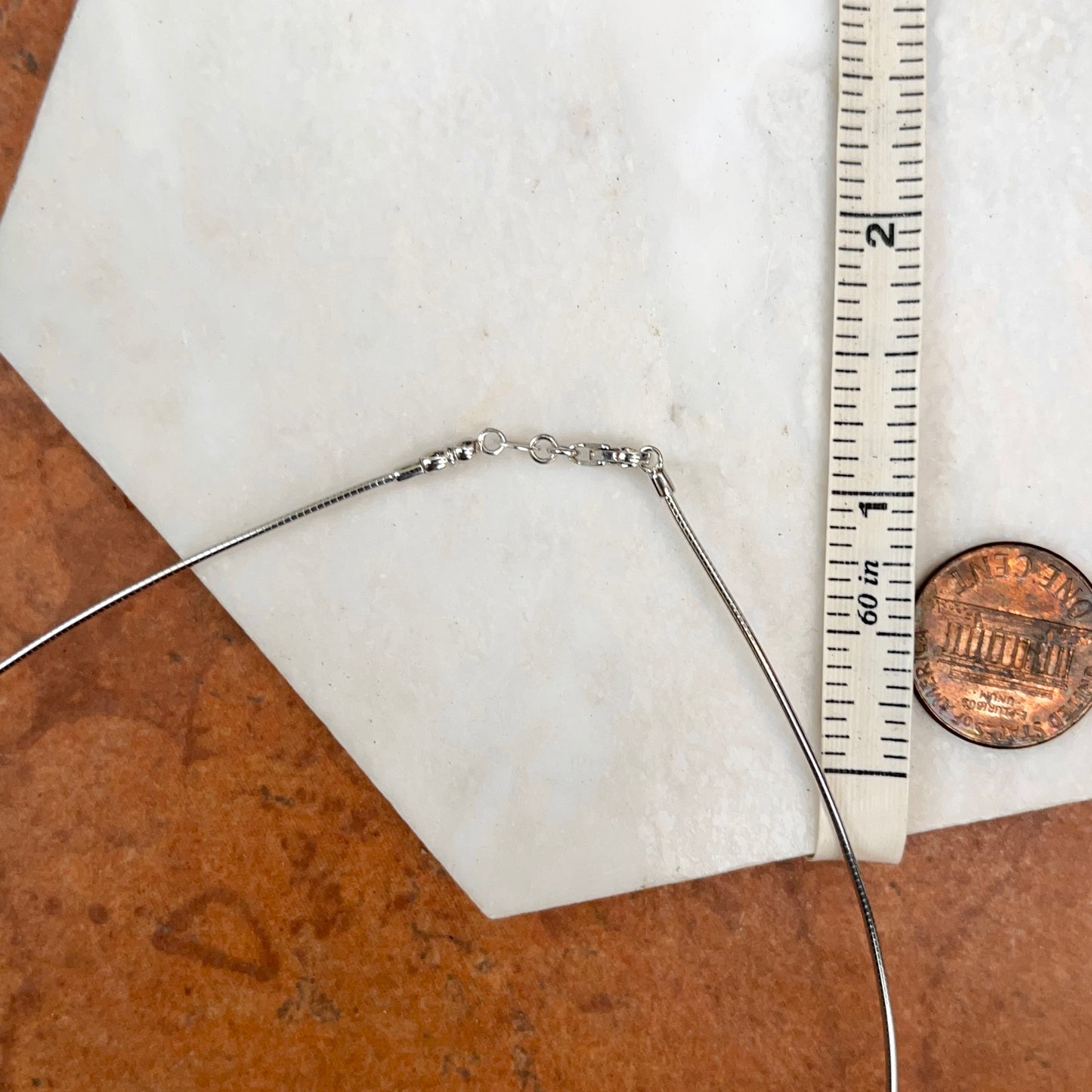 14KT White Gold 1mm Omega Chain Screw off Clasp Necklace