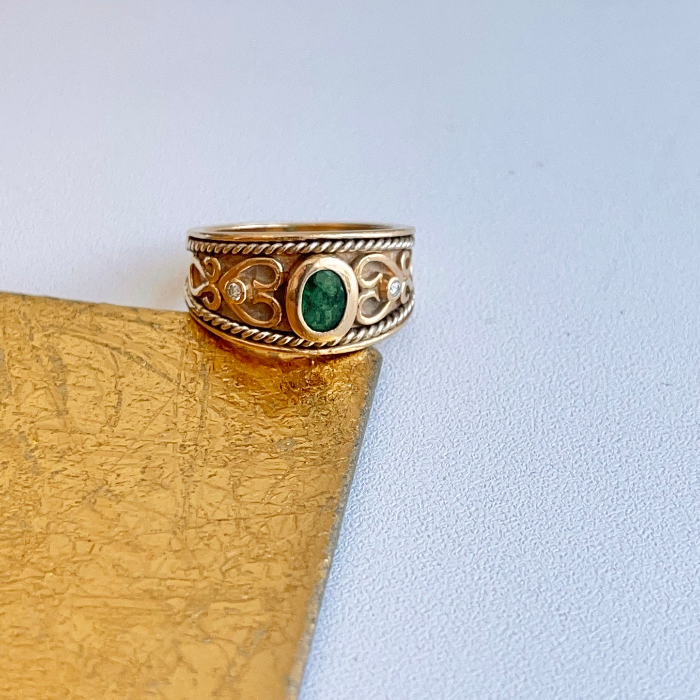 Estate 14KT Yellow Gold Byzantine Matte Emerald + Diamond Cigar Band Ring