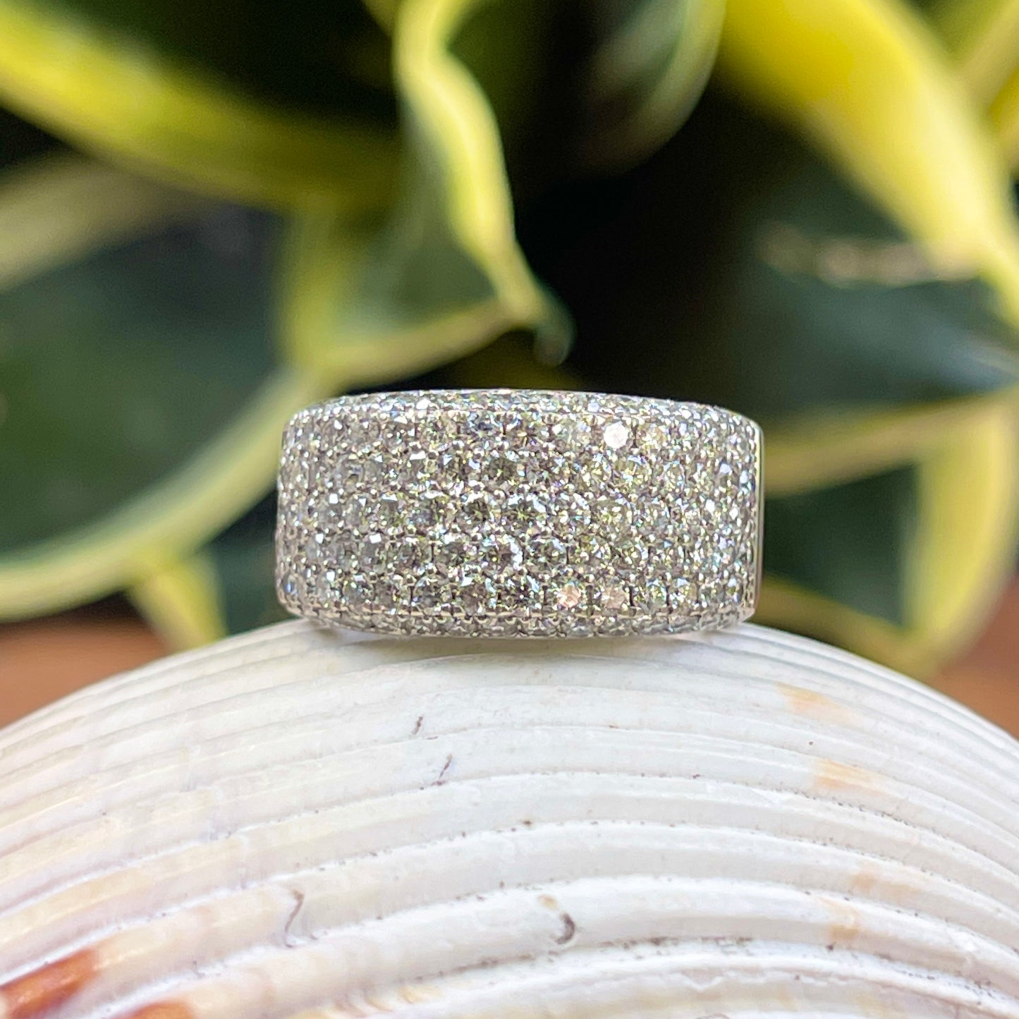 Estate 14KT White Gold 2.00 CT Pave Diamond Cigar Band Ring
