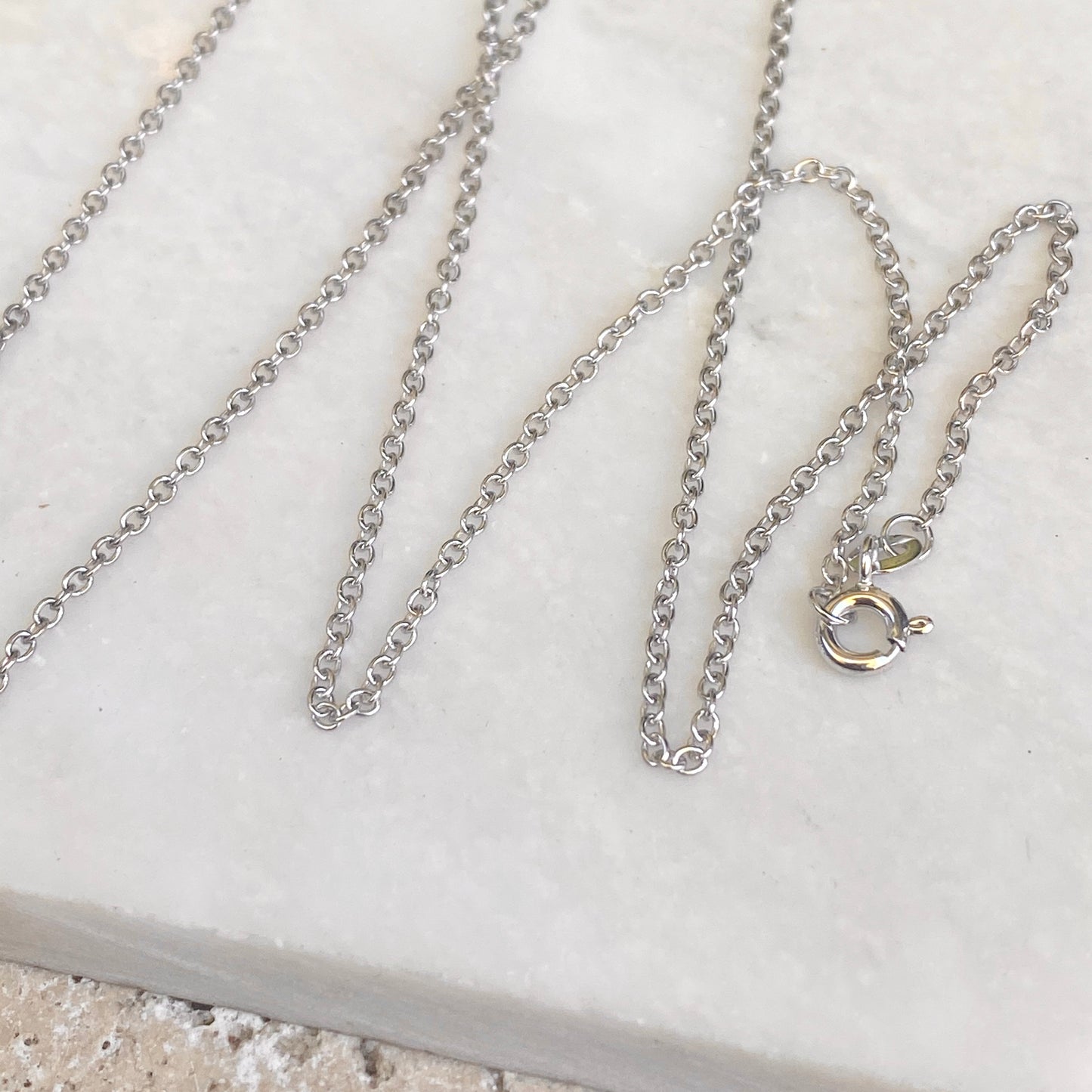 14KT White Gold Polished 1.5mm Cable Chain Necklace